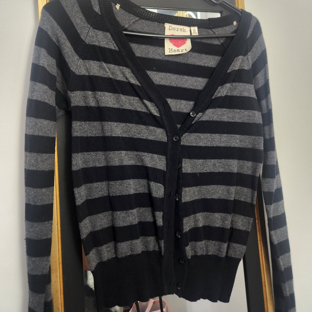 Bundle cardigan & sweatshirt